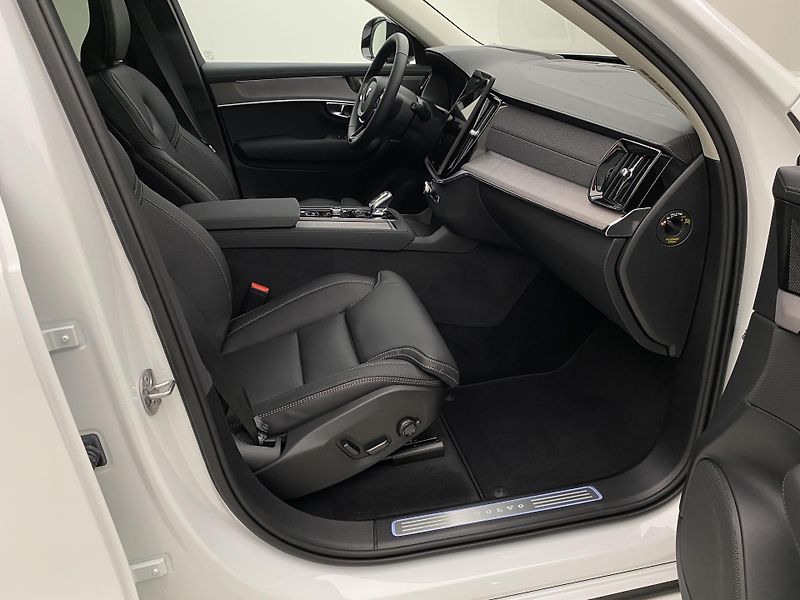 Volvo XC90 (2026) B5 AWD AUT DARK PLUS 7míst - fotka 26 z 70