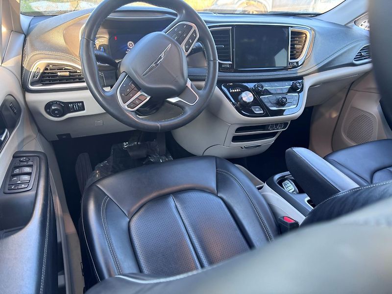 Chrysler Pacifica (2023) 3,6 Hybrid RU Radar Limit 2023 - fotka 13 z 20