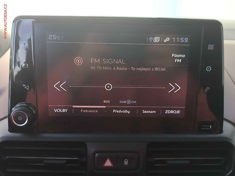 Peugeot Rifter (2023) 1.5HDi, GT LINE, navi, kamera - fotka 11 z 23