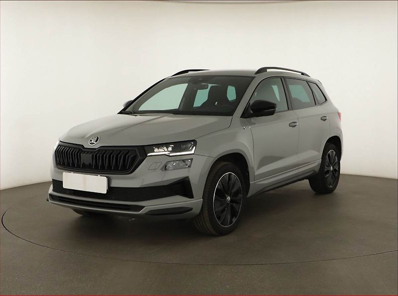 Škoda Karoq (2023) Sportline 2.0 TDI - fotka 2 z 17