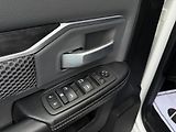 Dodge RAM (2022) +2500+HEMI+OFFROAD PAKET+LPG+ - náhled 16