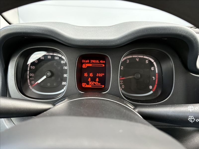Fiat Panda 1,0 Hybrid Klima CZ 1 MAJITEL - fotka 9 z 25