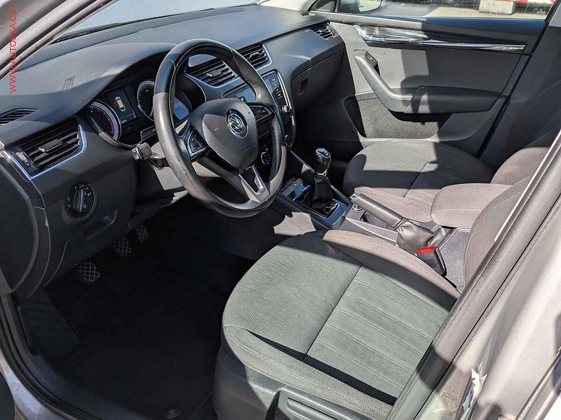 Škoda Octavia (2018) 2.0 TDi 4x4, 2.maj,ČR, Style - fotka 9 z 16
