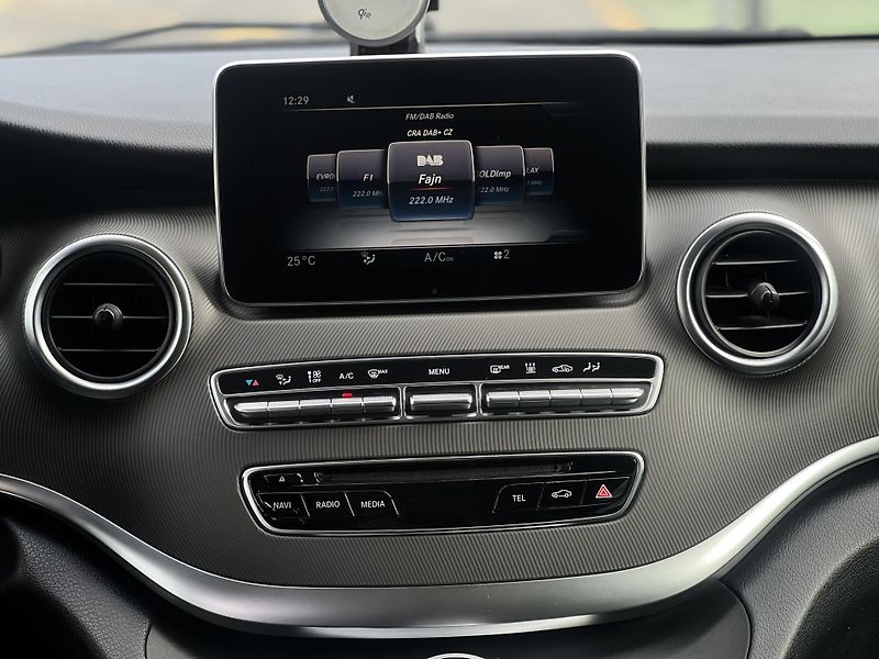Mercedes-Benz Třídy V (2018)  V-Class 250d L 4MATIC - fotka 16 z 32