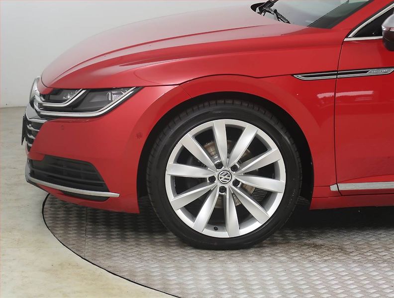 Volkswagen Arteon (2019) Elegance 2.0 TSI - fotka 15 z 24