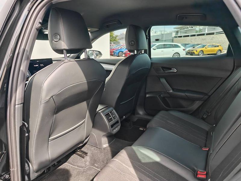 Cupra Formentor 6MP 1,5 TSI - fotka 7 z 27