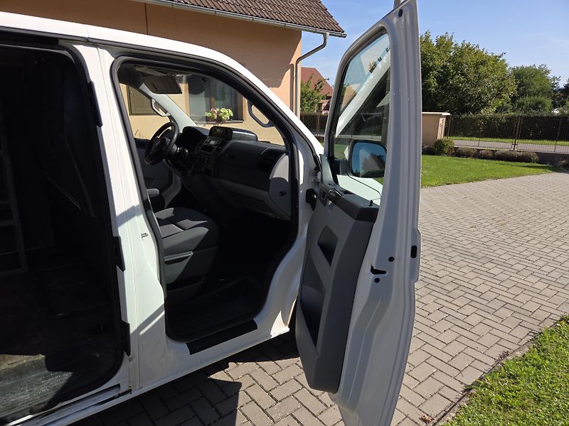 Volkswagen Transporter (2014) - fotka 7 z 20