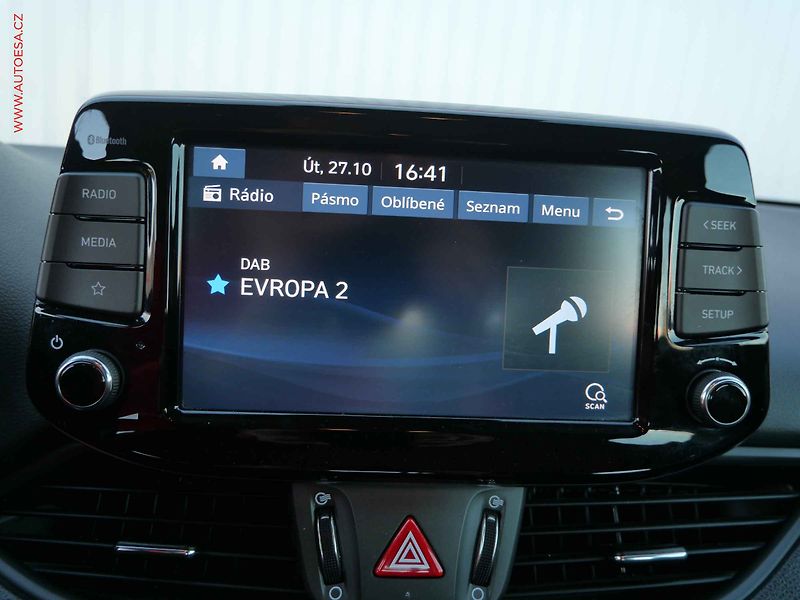 Hyundai i30 (2022) 1.0 T-GDi, ČR, Comfort - fotka 18 z 21