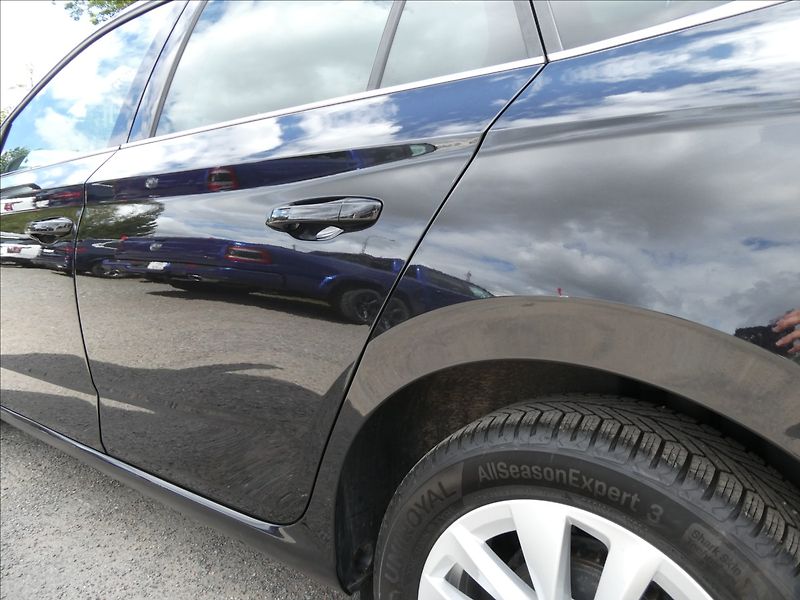 Škoda Scala 1,0 TSi DSG 1.maj,TOP SELECTIO - fotka 16 z 45