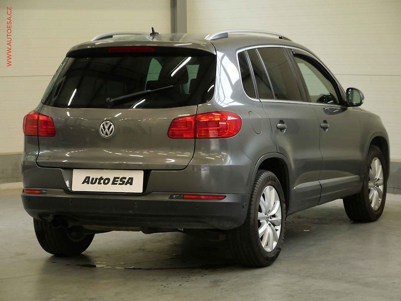 Volkswagen Tiguan (2012) 1.4 TSI, Bixen, panor. - fotka 4 z 21