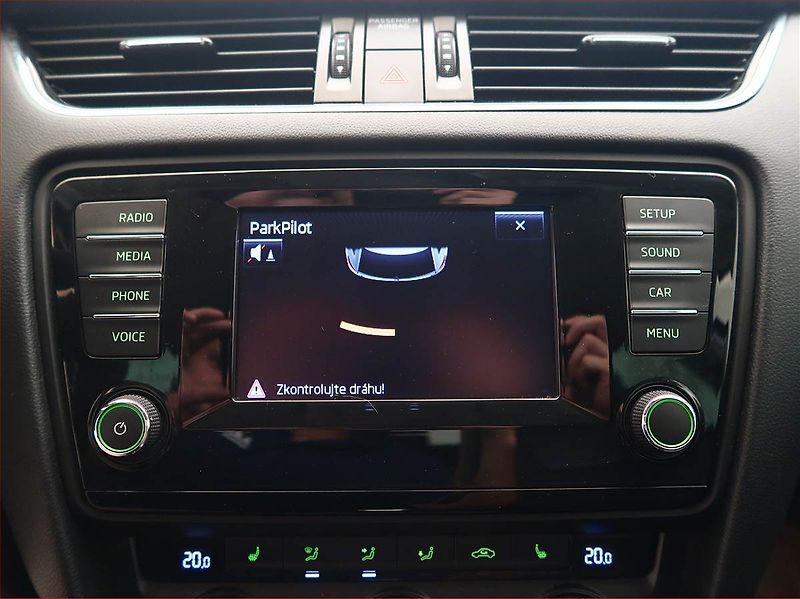 Škoda Octavia (2015) 1.8 TSI, Automat, Serv.kniha - fotka 17 z 17