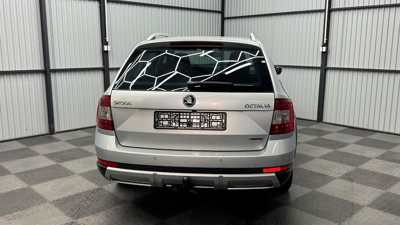 Škoda Octavia (2015) SCOUT - fotka 24 z 27
