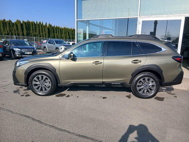 Subaru Outback (2025) 2,5i COMFORT NAPA  - fotka 3 z 13