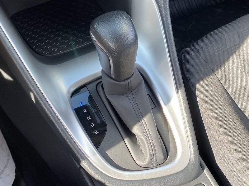 Toyota Yaris 1.5HEV, ČR-1m, Comfort, DPH - fotka 23 z 28