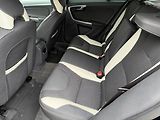 Volvo V60 (2012) 2.4 D5 158 kW R-Design AT - náhled 9