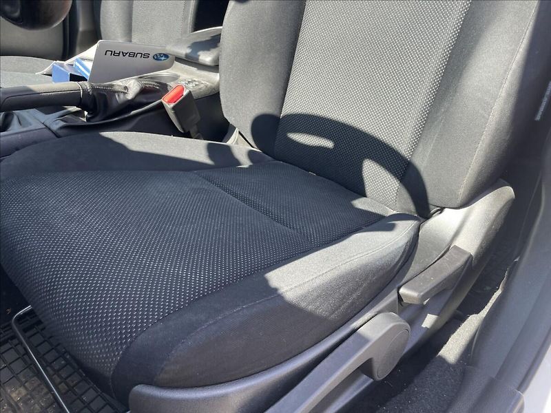 Subaru Impreza 1,6 i 84kw AWD Euro5 serviska - fotka 22 z 36
