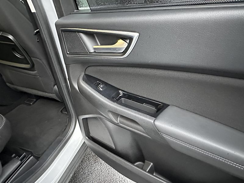 Ford Galaxy (2016) 1.5/118kW TITANIUM * 7.Míst *  - fotka 33 z 43