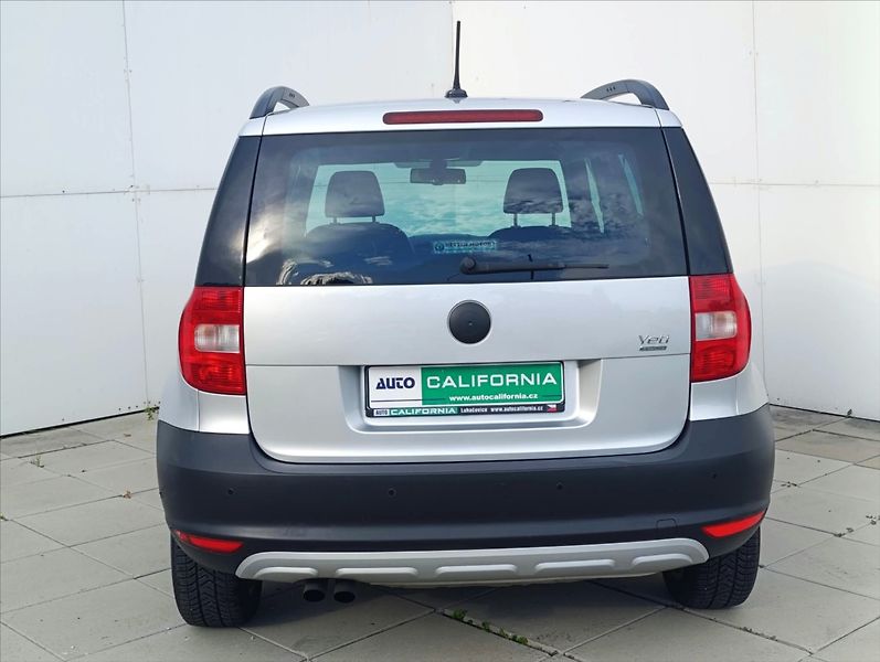 Škoda Yeti 1,6 TDi Aut.klima,Navi.Kůže - fotka 8 z 35