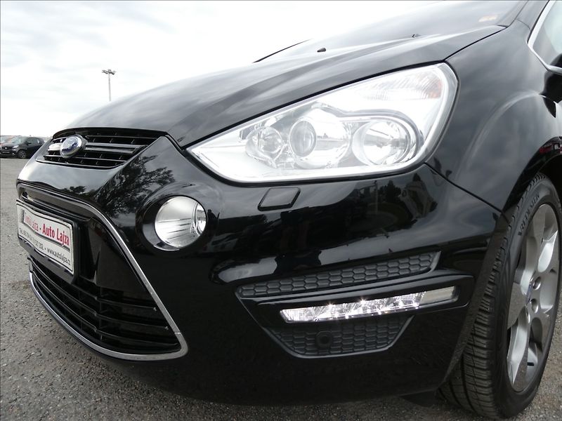 Ford S-MAX 2,0 EcoBoost Titanium,AT,závěs - fotka 4 z 60