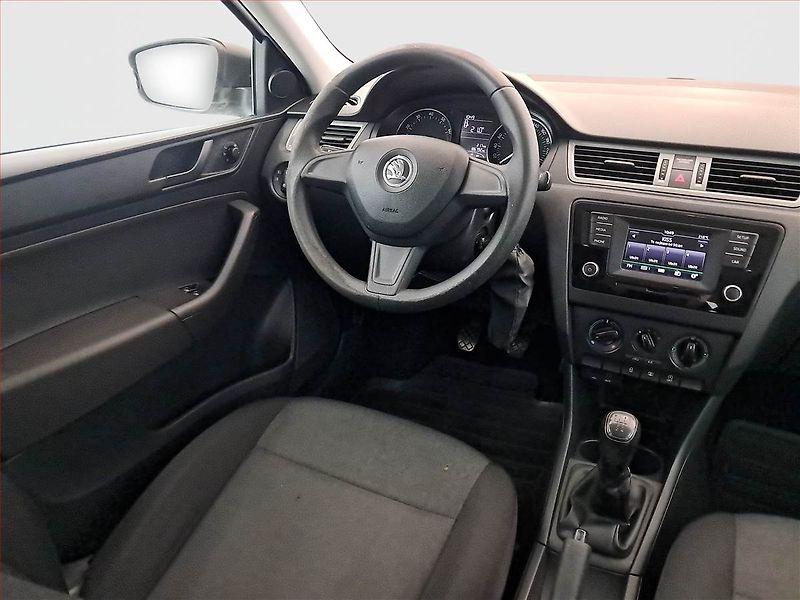 Škoda Rapid (2015) Ambition 1.2 TSI - fotka 7 z 15