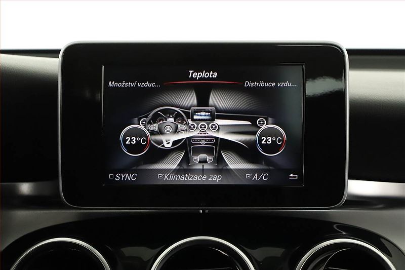 Mercedes-Benz GLC (2017) 220 d 4MATIC - fotka 16 z 21