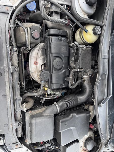 Peugeot 206 1.4i, 55 kW, 5-ti dvéř - fotka 4 z 15