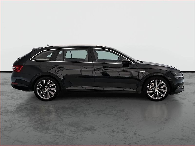 Škoda Superb (2017) Laurin&Klement 2.0 TSI, 4X4 - fotka 6 z 20