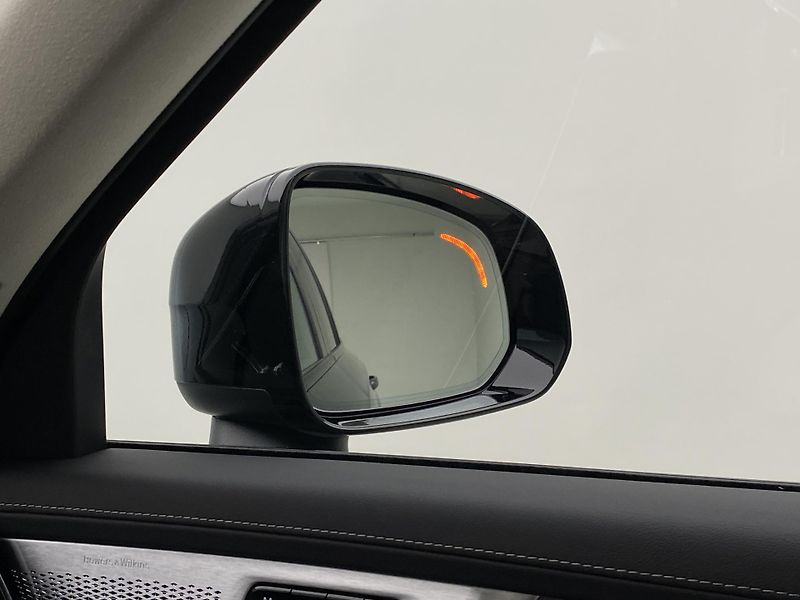 Volvo XC90 (2026) T8 AWD RECHARGE DARK ULTRA - fotka 36 z 74