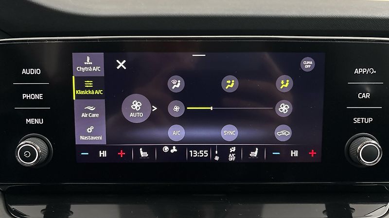Škoda Octavia 2.0 TDI Ambition Combi - fotka 23 z 23