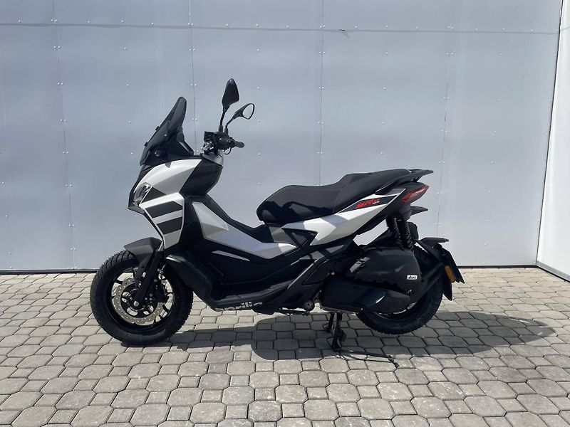 Aprilia (2025) SR GT 125 EU5+ - fotka 7 z 13