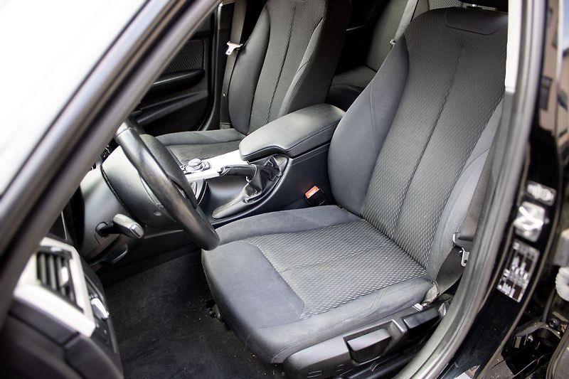 BMW Řada 3 Nebourané, odpočet DPH - fotka 13 z 36