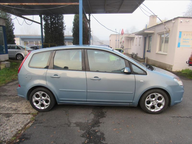 Ford C-MAX 1,8 TDCi 85kW Titanium - fotka 8 z 28