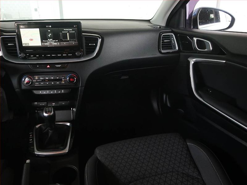 Kia Ceed (2020) 1.0 T-GDI, Serv.kniha, Navi - fotka 8 z 16