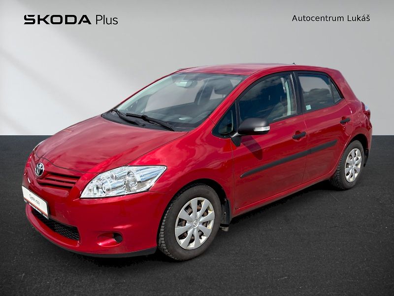 Toyota Auris (2010) - fotka 1 z 24