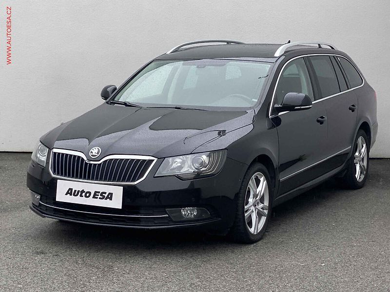 Škoda Superb (2014) 2.0 TDI, Navi, bixen - fotka 3 z 19
