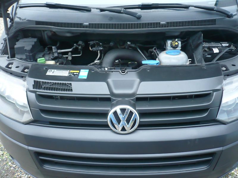 Volkswagen Transporter 2.0TDI 103Kw 8Míst - fotka 27 z 27