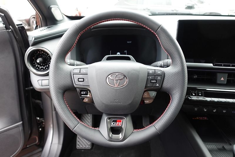 Toyota C-HR 2.0 HEV (4x4) GR SPORT Premier - fotka 20 z 36