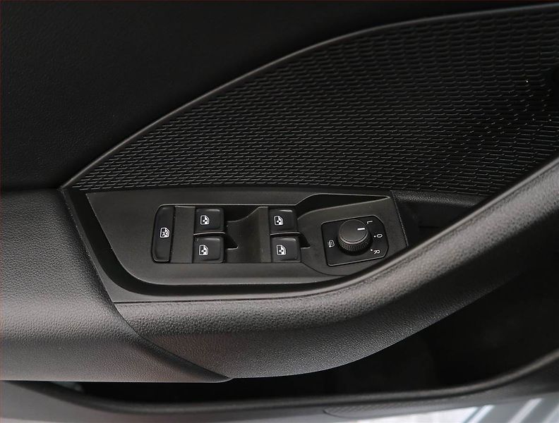 Škoda Octavia (2023) Ambition 2.0 TDI, ČR,1.maj - fotka 24 z 24