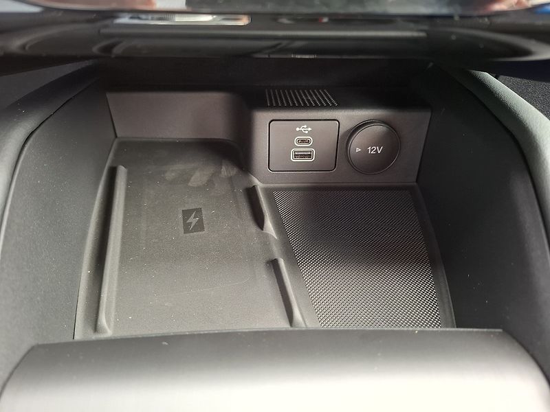 Ford Kuga Titanium, 5dveřová, 2.5 Durate - fotka 21 z 29