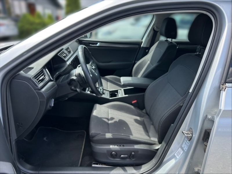 Škoda Superb 2,0 TDI 147 Style 4x4 Aut - fotka 7 z 11