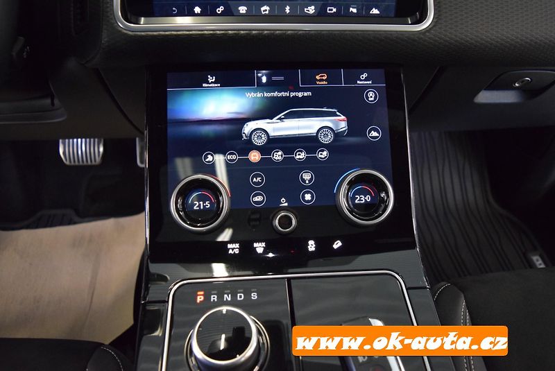 Land Rover Range Rover Velar R-DYNAMIC AWD 2021-DPH - fotka 43 z 62