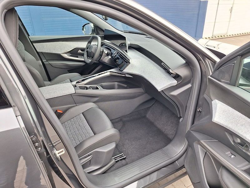 Peugeot 3008 (2026) ALLURE Hybrid 136 e-DCS6 - fotka 17 z 17