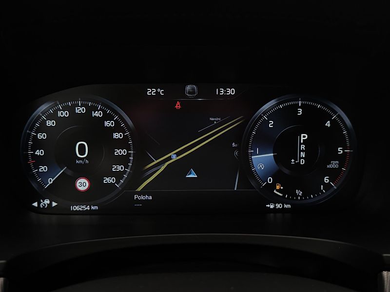Volvo V90 CC D5 AWD PRO POLESTAR CZ  - fotka 16 z 47