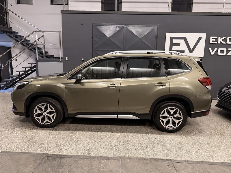 Subaru Forester (2023) 2.0i Hybri,REZERVOVÁNO - fotka 14 z 46