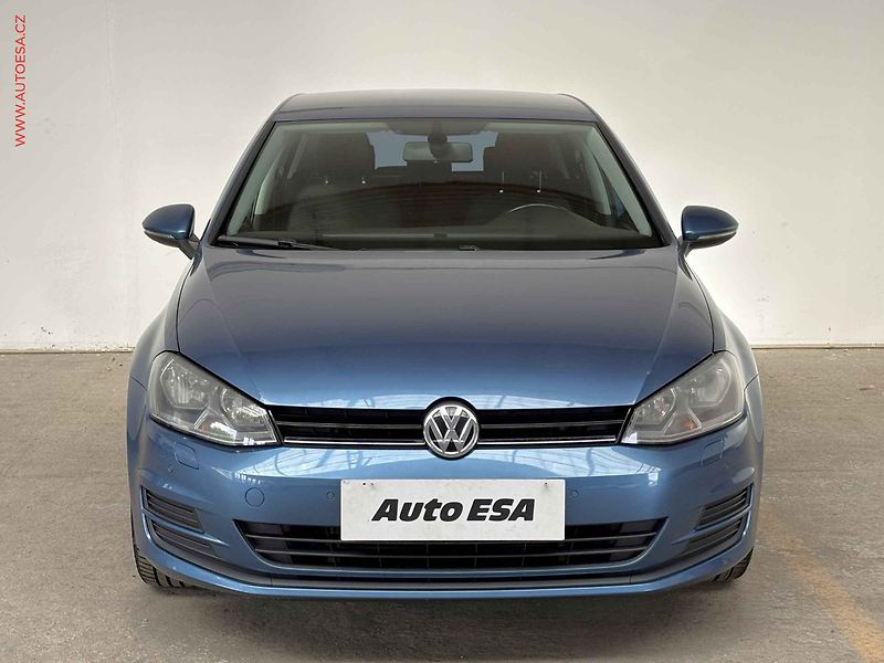 Volkswagen Golf (2013) 1.2 TSi, AC - fotka 2 z 16