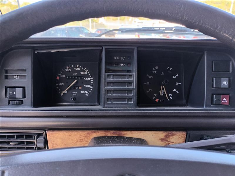 Volkswagen Caravelle 1,9 i,T3 Westfalia,SPRCHA,WC, - fotka 41 z 49