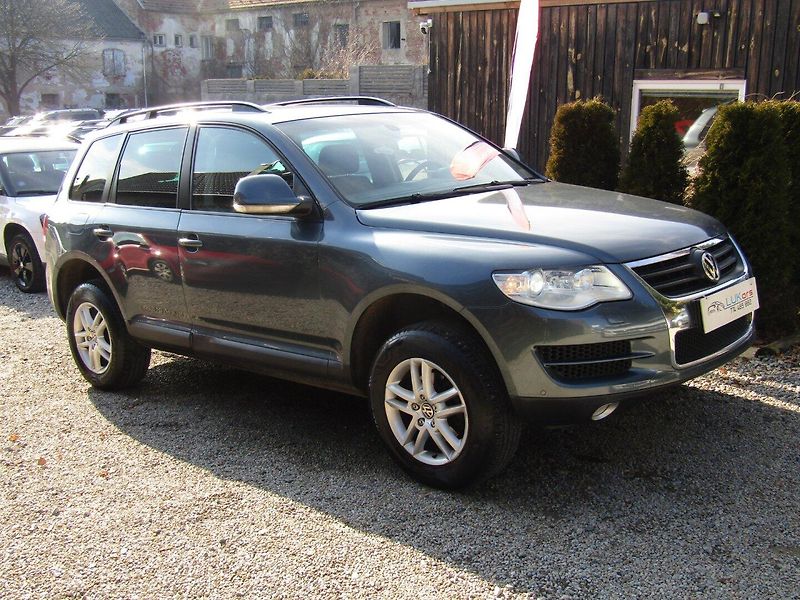 Volkswagen Touareg (2008) 2.5 TDI 4X4  PRUŽINY - fotka 7 z 38