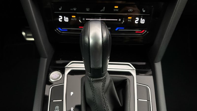 Volkswagen Arteon 2.0 TDI DSG Elegance Shooting - fotka 27 z 31