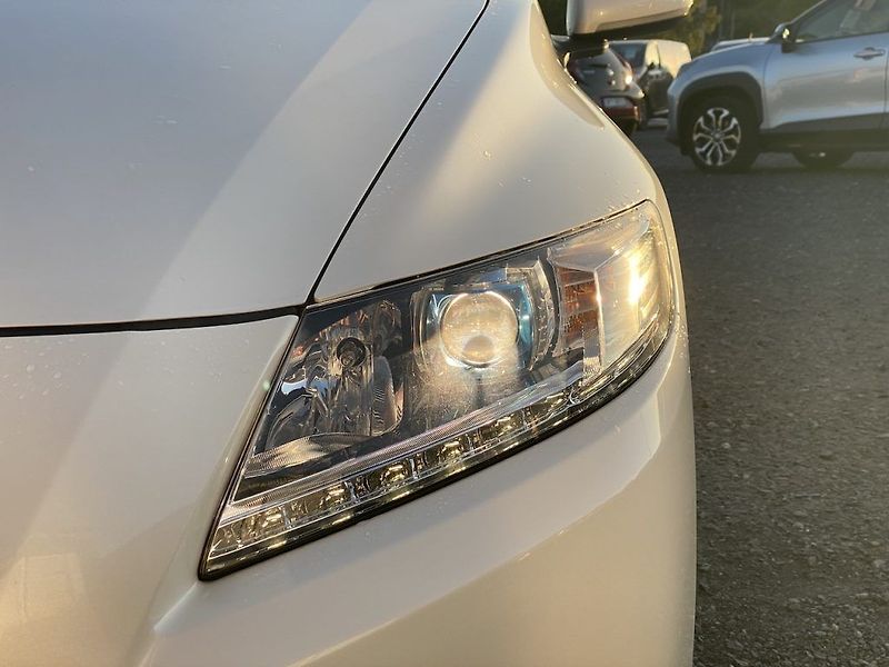 Honda CR-Z 1.5i, ČR, manual, 2x kola - fotka 8 z 18