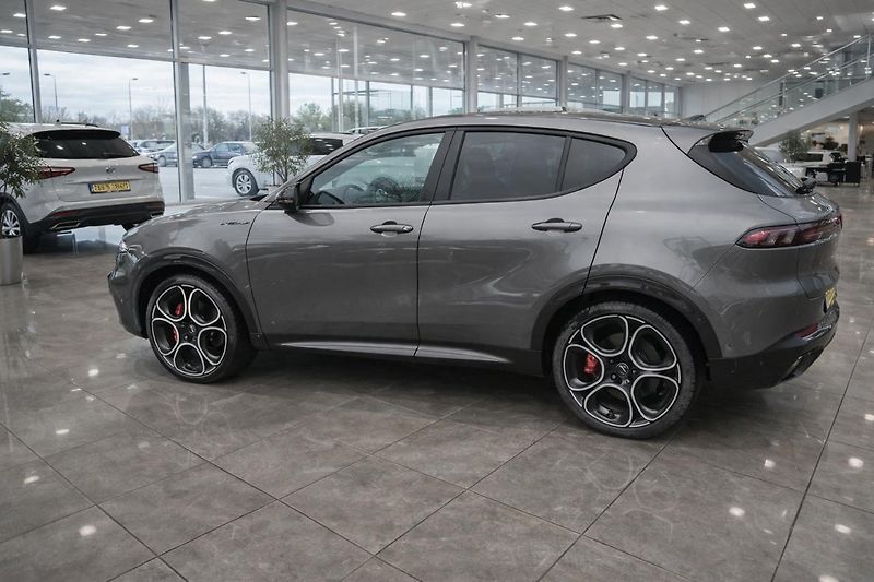 Alfa Romeo Tonale 1,5Turbo E-Hybrid,Speciale, AT - fotka 2 z 60